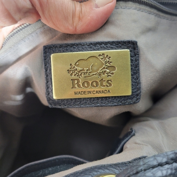 Roots pebbled leather drawstring bucket crossbody bag purse cervino blue medium - Picture 11 of 11